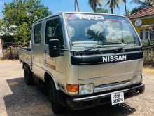 Nissan Atlas 1998 Crew Cab