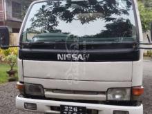 Nissan Atlas 200 1992 Lorry