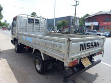 https://riyasewana.com/uploads/nissan-atlas-22611376466.jpg