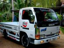 https://riyasewana.com/uploads/nissan-atlas-271212424872.jpg