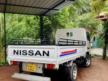 https://riyasewana.com/uploads/nissan-atlas-29202817255.jpg
