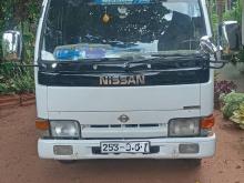 Nissan Atlas 1999 Crew Cab
