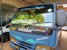 Nissan Atlas 2000 Crew Cab