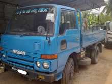 https://riyasewana.com/uploads/nissan-atlas-double-1992-1014211012182.jpg
