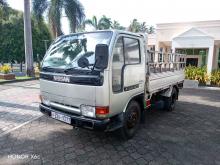 Nissan Atles 1994 Lorry