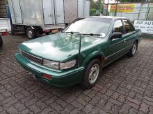 Nissan BlueBird 1991 Car