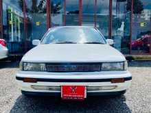 Nissan Bluebird 1990 Car