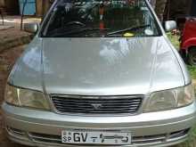 Nissan Bluebird 2000 Car