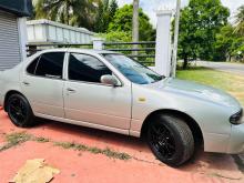 Nissan Bluebird 1995 Car