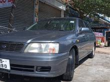 Nissan Bluebird 1999 Car