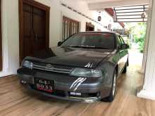 Nissan BLUEBIRD 1994 Car