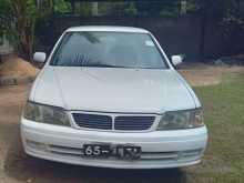 Nissan Bluebird 1998 Car
