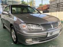 Nissan Bluebird 2000 Car