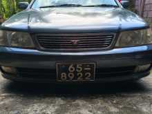Nissan Bluebird 2000 Car