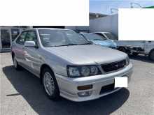 Nissan Bluebird 2000 Car