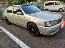 Nissan Bluebird 2000 Car