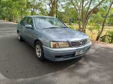 Nissan Bluebird 2000 Car