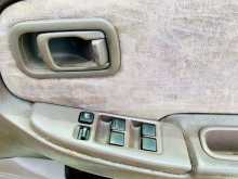 https://riyasewana.com/uploads/nissan-bluebird-2120924626.jpg