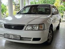 Nissan Bluebird 2000 Car