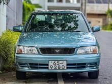 Nissan Bluebird 2000 Car