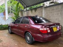 Nissan Bluebird 2000 Car