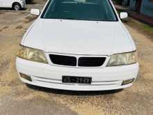 Nissan Bluebird 1998 Car