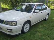 Nissan Bluebird SSS 2000 Car