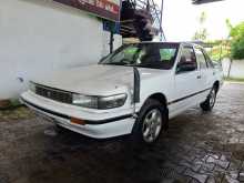 Nissan BLUEBIRD SU12 1990 Car