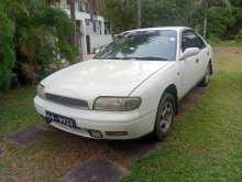Nissan Bluebird SU13 1992 Car