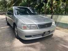 Nissan Bluebird SU14 2000 Car