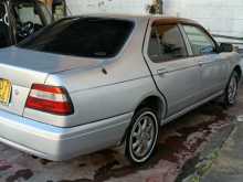 Nissan Bluebird SU14 1998 Car