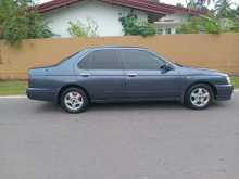 Nissan BLUEBIRD SU14 2000 Car