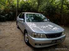 Nissan Bluebird SU14 1998 Car