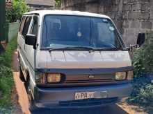 Nissan Bongo Vanette 1999 Van