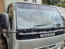 Nissan Cabstar 2000 Lorry