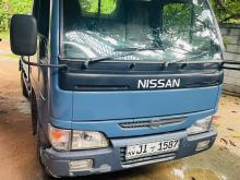 Nissan Cabstar 2000 Lorry