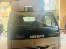 Nissan Cabstar 2000 Lorry