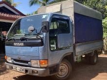 Nissan Cabstar 1999 Lorry