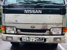 Nissan Cabstar 2002 Crew Cab