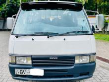 Nissan CARAVAN 1997 Van
