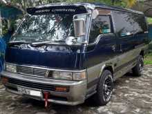 Nissan Caravan 2001 Van