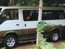 Nissan Caravan GLL 1993 Van