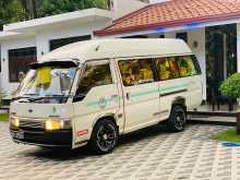 Nissan Caravan 1992 Van