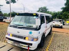Nissan Caravan 2000 Van