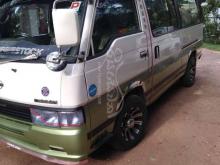 Nissan Caravan 1993 Van