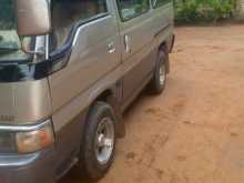 Nissan Caravan 1995 Van