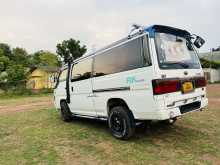 Nissan Caravan 1989 Van