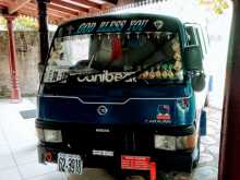 Nissan Caravan 1989 Van