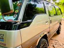 Nissan Caravan 1998 Van