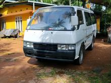 Nissan Caravan 1992 Van